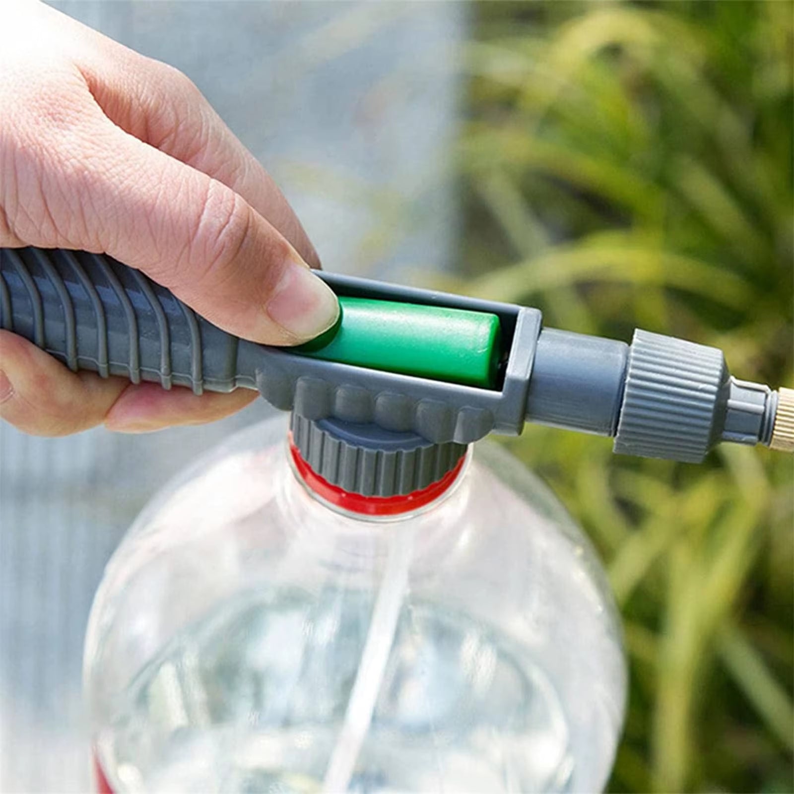 Transform Your Gardening Game with Our Adjustable High Pressure Air Pump Sprayer! Perfect for Watering and More! 🌿💧